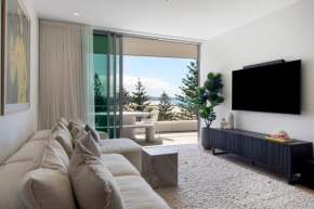 Beachfront Escape Kirra Ocean views Sleeps 6